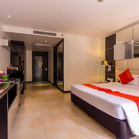 Nova Platinum Hotel Pattaya Exterior photo
