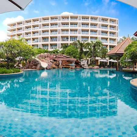 Nova Platinum Hotel Pattaya Exterior photo