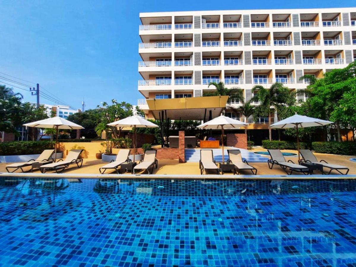 Nova Platinum Hotel Pattaya Exterior photo