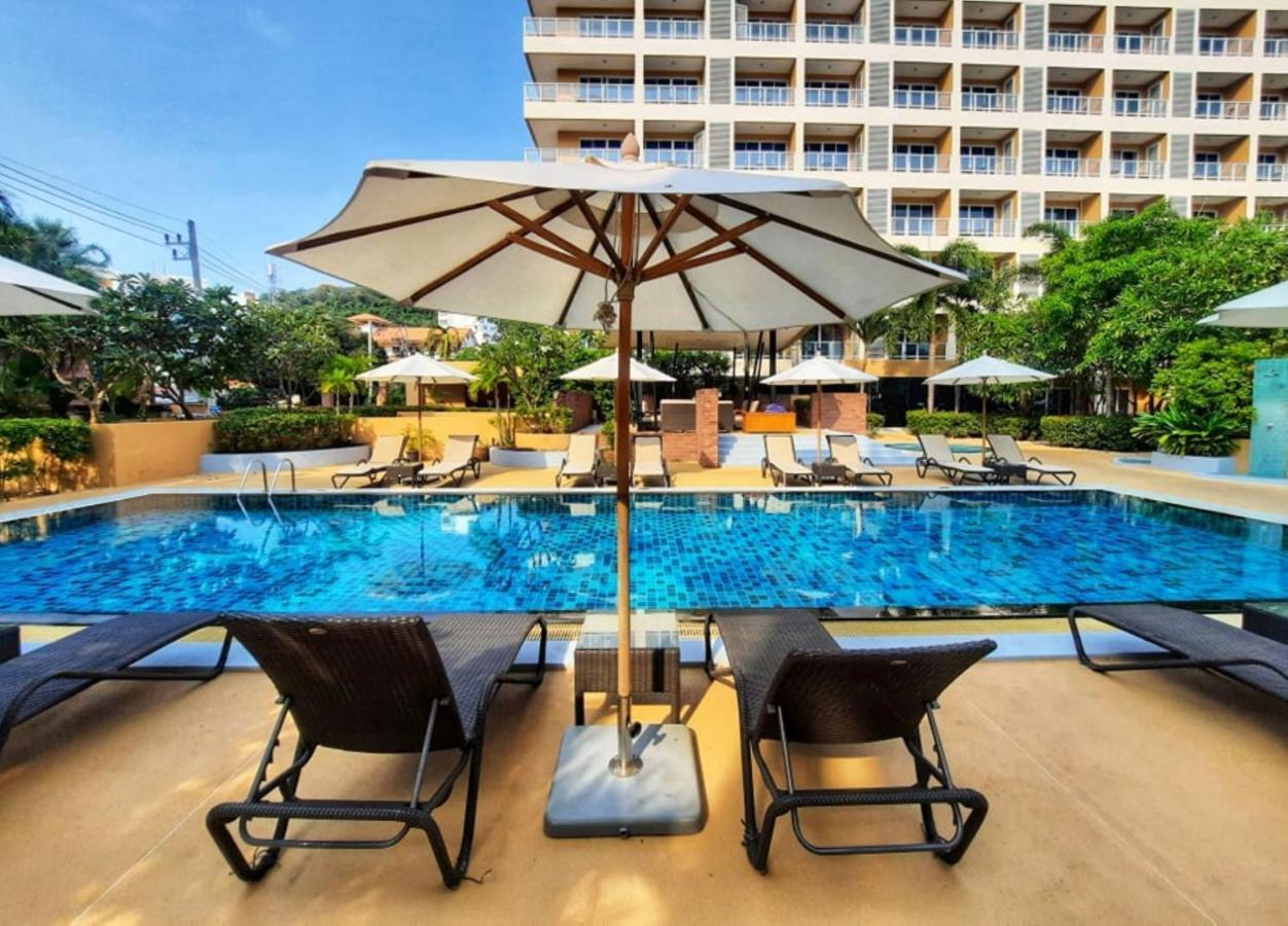 Nova Platinum Hotel Pattaya Exterior photo