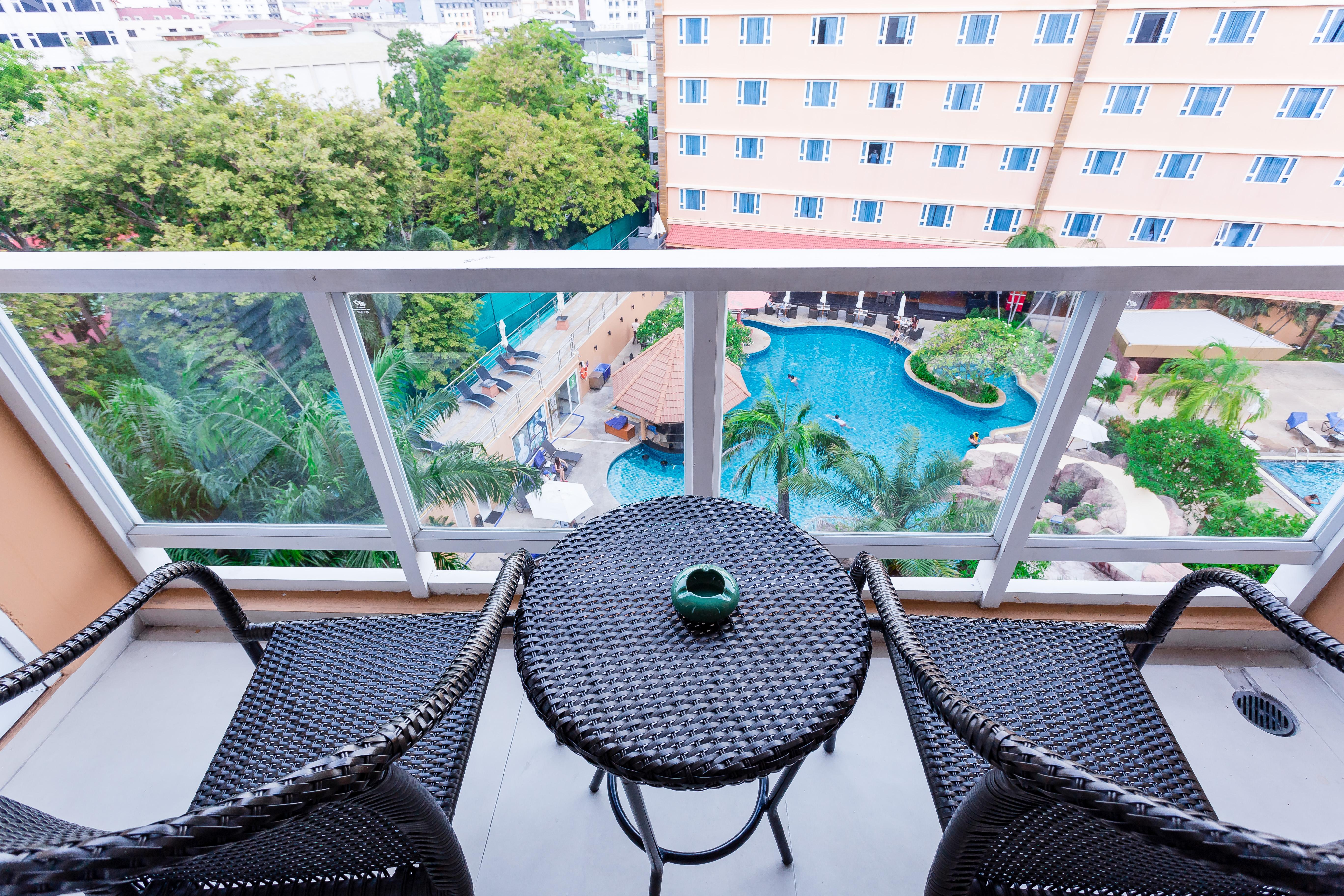 Nova Platinum Hotel Pattaya Exterior photo