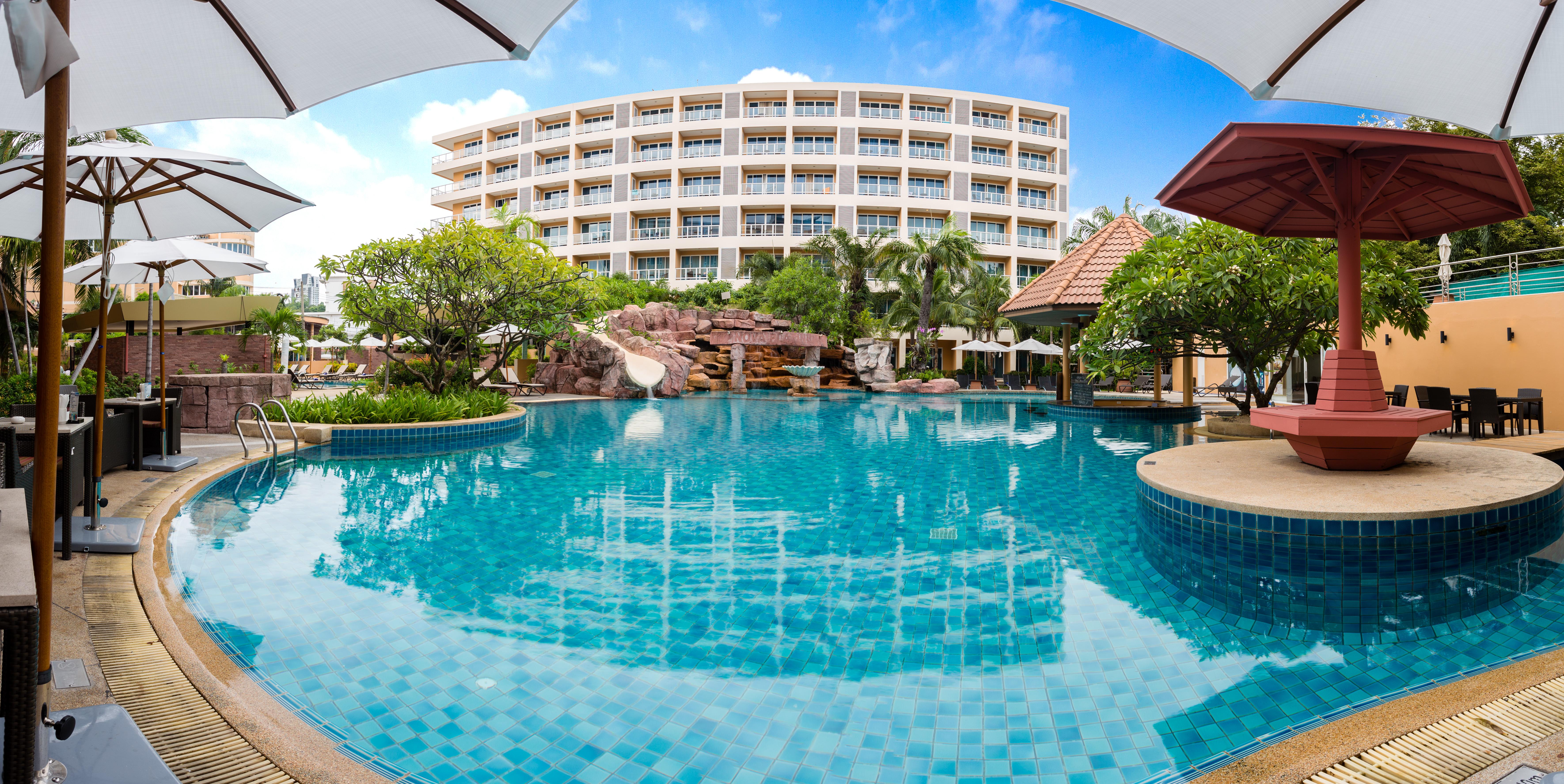 Nova Platinum Hotel Pattaya Exterior photo